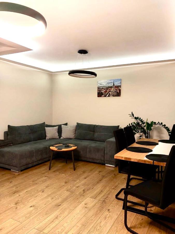 Apartament Sajowy Z Miejscem Postojowym W Garazu Podziemnym Apartment *